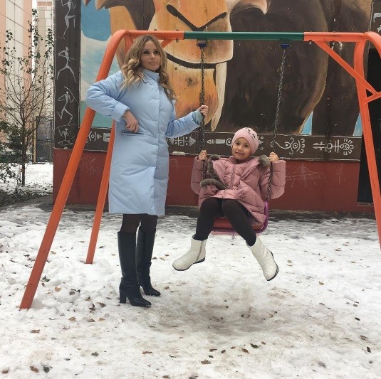 Дана Борисова с дочкой Дана Борисова с дочкой