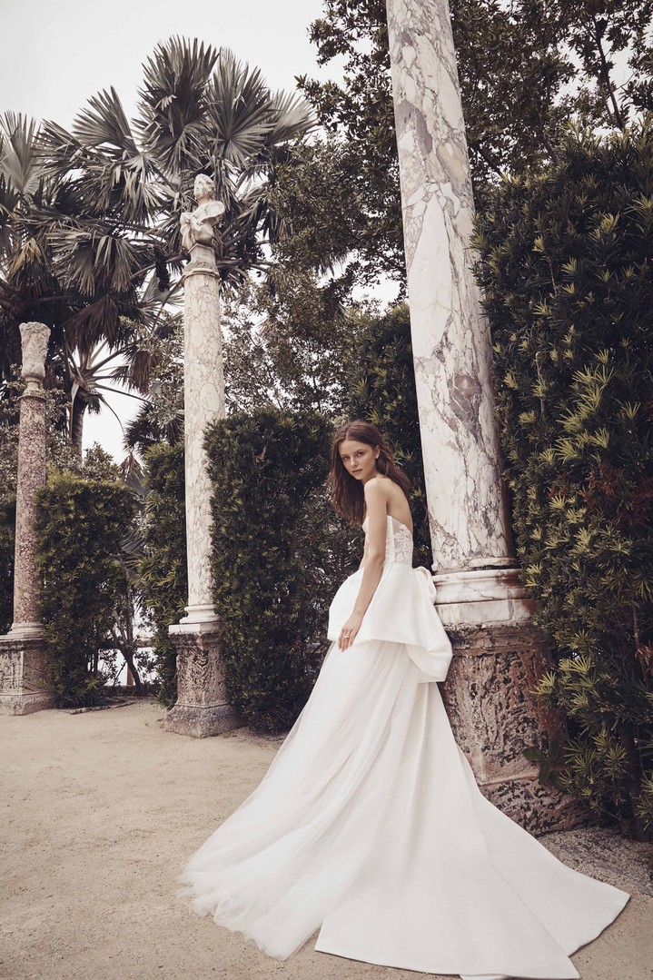 Monique Lhuillier Bridal весна-лето 2020 Monique Lhuillier Bridal весна-лето 2020