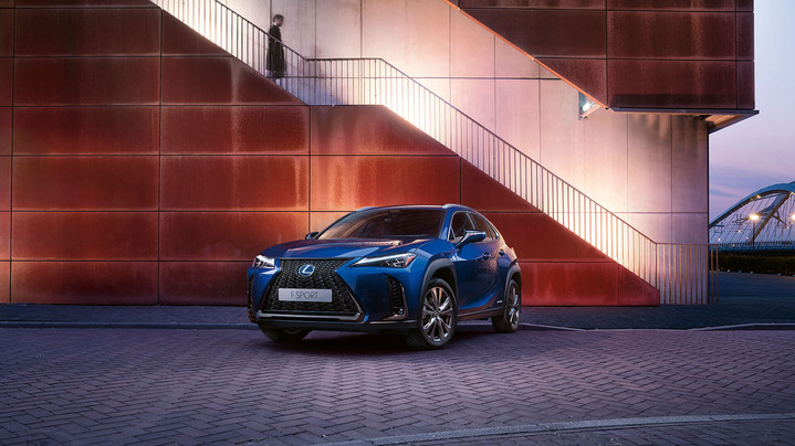 Lexus UX200: тест-драйв FashionTime.ru Lexus UX200: тест-драйв FashionTime.ru