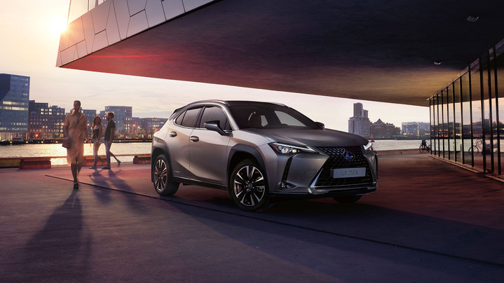 Lexus UX200: тест-драйв FashionTime.ru Lexus UX200: тест-драйв FashionTime.ru