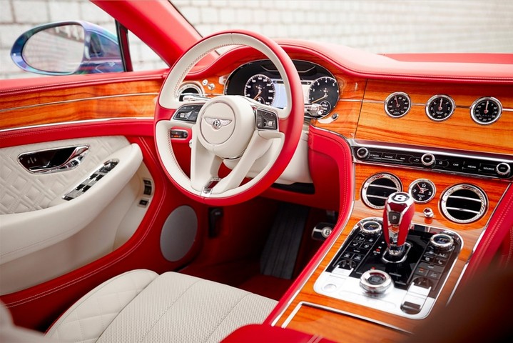 Bentley и Contest Bentley и Contest
