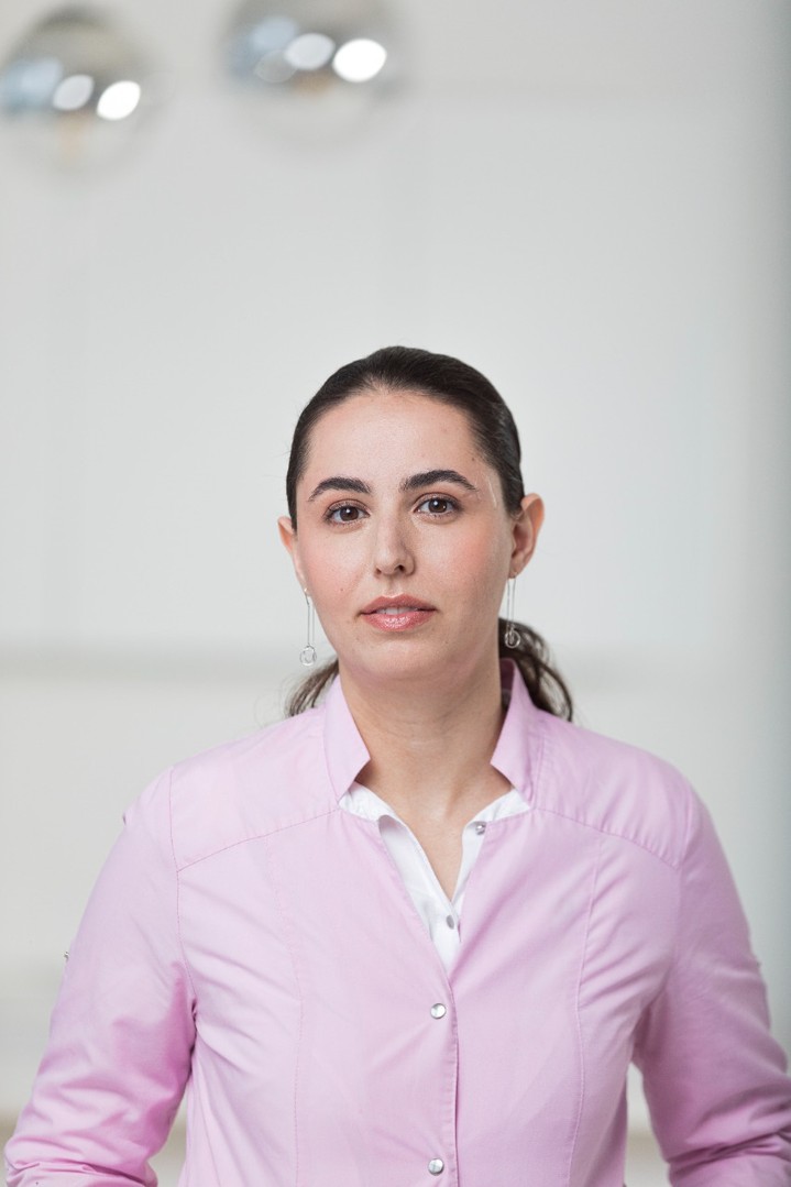 Суна Исакова Суна Исакова