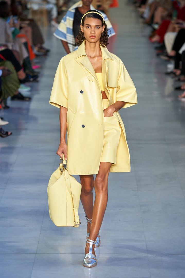 Max Mara весна-лето 2022 Max Mara весна-лето 2022