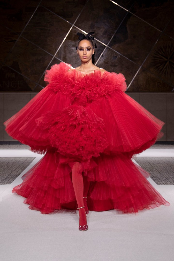 Giambattista Valli pre-fall 2022 Giambattista Valli pre-fall 2022