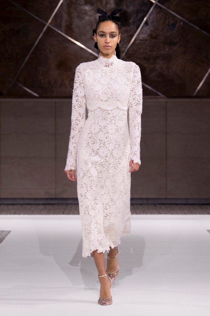 Giambattista Valli pre-fall 2022 Giambattista Valli pre-fall 2022