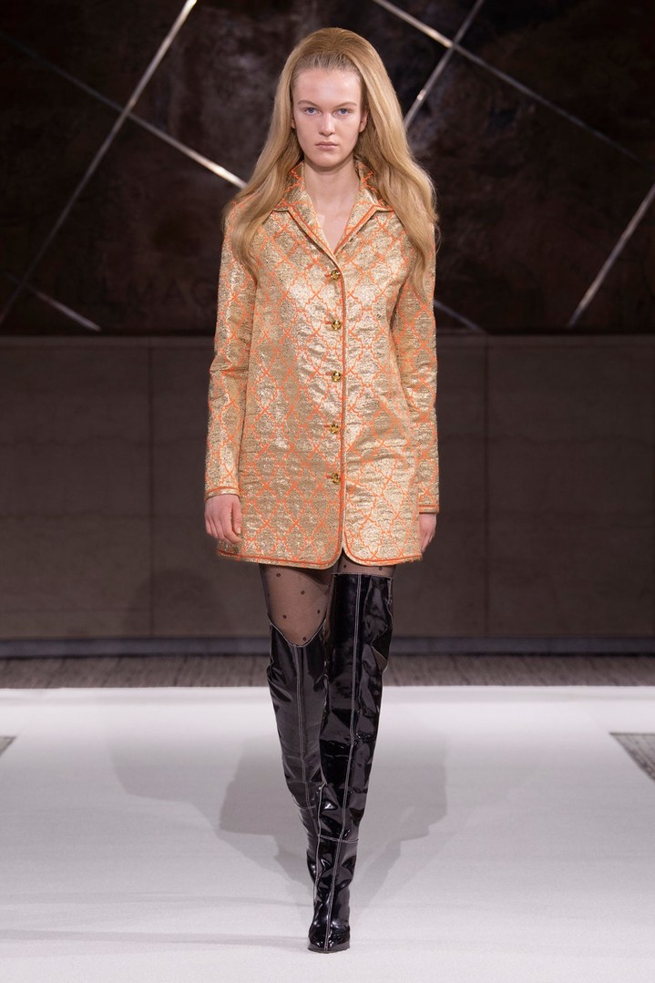 Giambattista Valli pre-fall 2022 Giambattista Valli pre-fall 2022