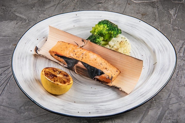 Larionov Grill&Bar Larionov Grill&Bar
