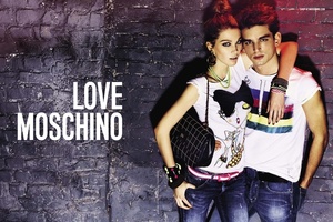   Love Moschino     