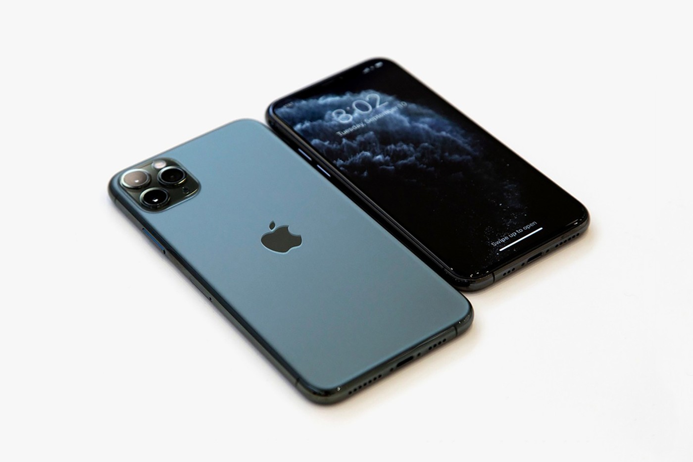 Фото: Apple перенесли дату старта продаж iPhone 12