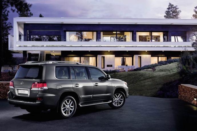 Lexus LX 570: - FashionTime.ru