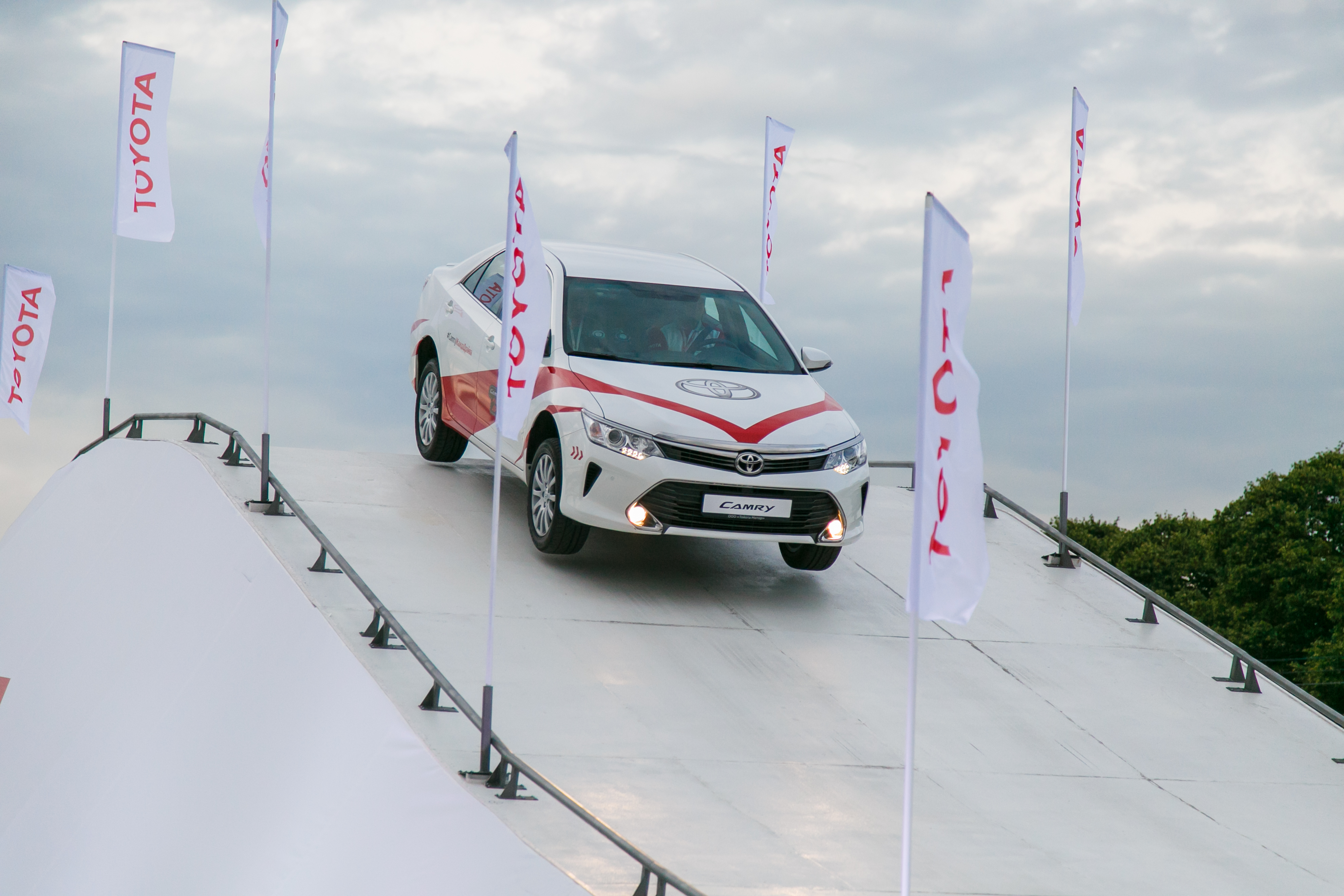 Toyota запустила проект «Camry Жажда Драйва»