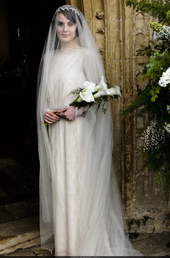 Мэри Кроули в платье ручной работы от костюмера Кэролайн МакКолл