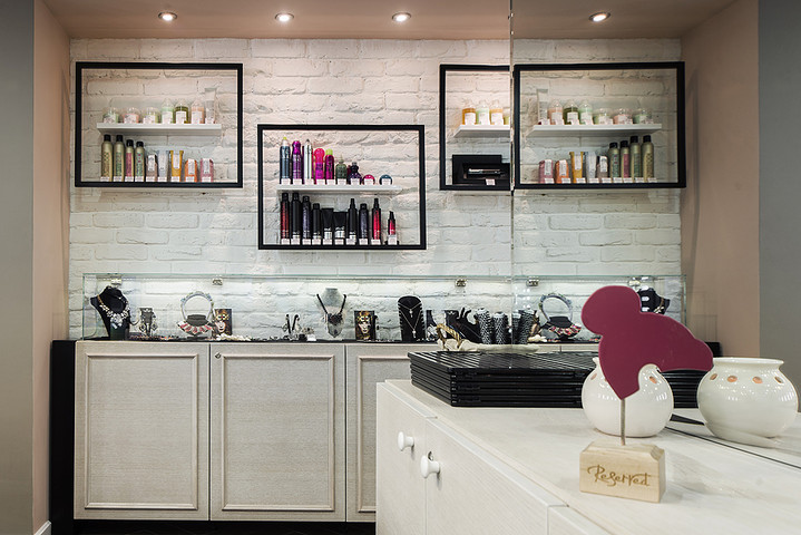 Тестируем beauty-уход за телом и волосами в Slim Bar, Wax&Go и Фен Dry Bar Тестируем beauty-уход за телом и волосами в Slim Bar, Wax&Go и Фен Dry Bar
