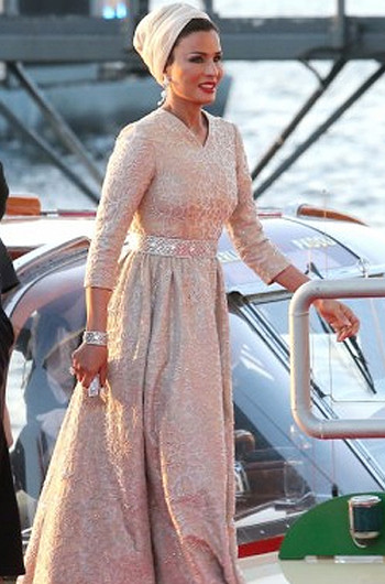 Рания Аль-Абдула в платье Giambattista Valli Рания Аль-Абдула в платье Giambattista Valli