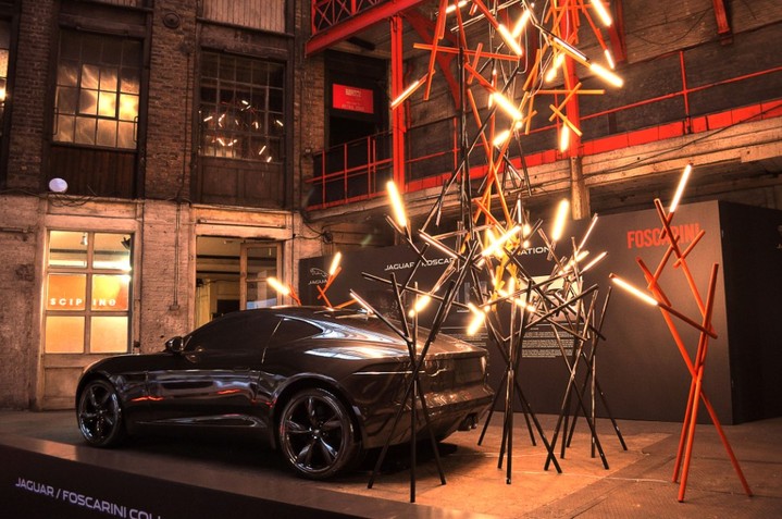Инсталляция Jaguar и Foscarini в рамках Clerkenwell Design Week 2014 Инсталляция Jaguar и Foscarini в рамках Clerkenwell Design Week 2014