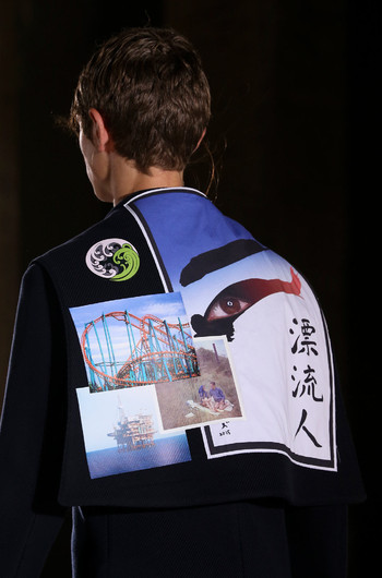 Показ Raf Simons весна - лето