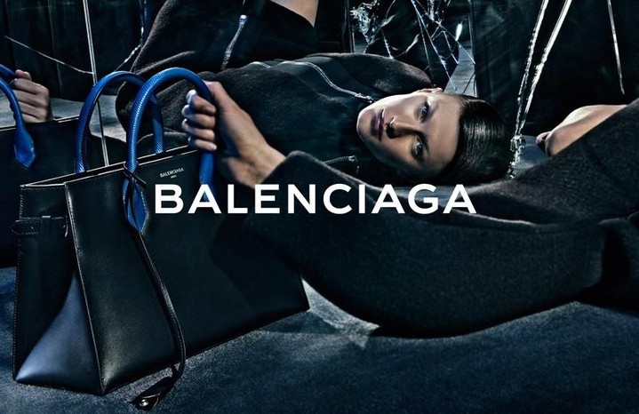 Дом Balenciaga отозвал из суда дело против Николя Жескьера