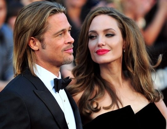 Анджелина Джоли и Брэд Питт поженились