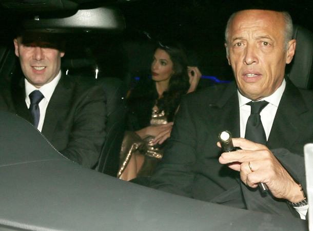 Амаль Клуни по дороге на праздничный вечер