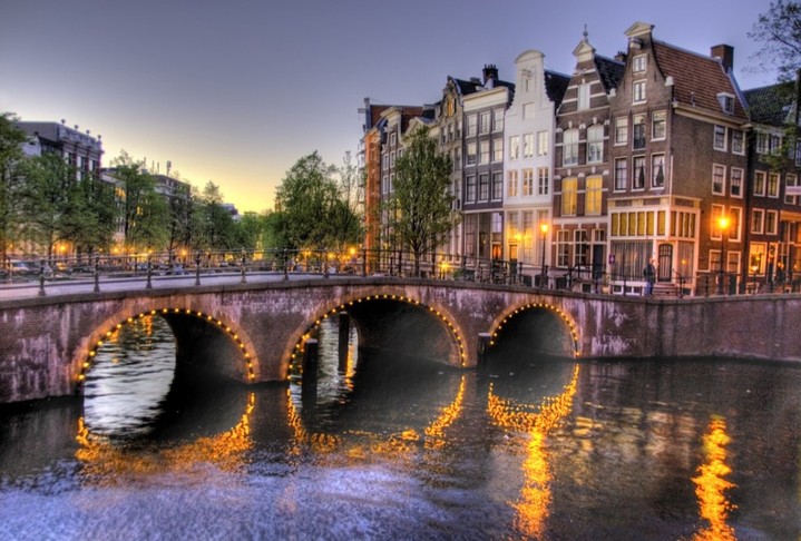 куда поехать на выходные: Амстердам