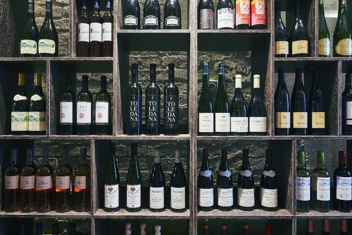 Винный бар Why Not Wine открылся в Москве Винный бар Why Not Wine открылся в Москве