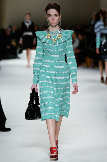 Miu Miu осень-зима 2015/16: Неделя моды в Париже Miu Miu осень-зима 2015/16: Неделя моды в Париже