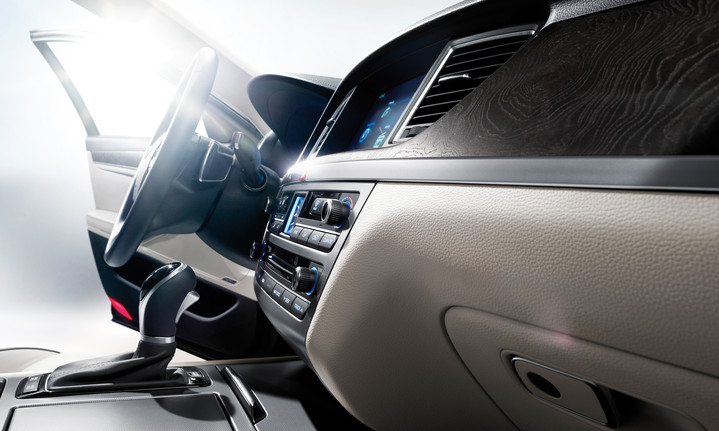 Салон Hyundai Genesis