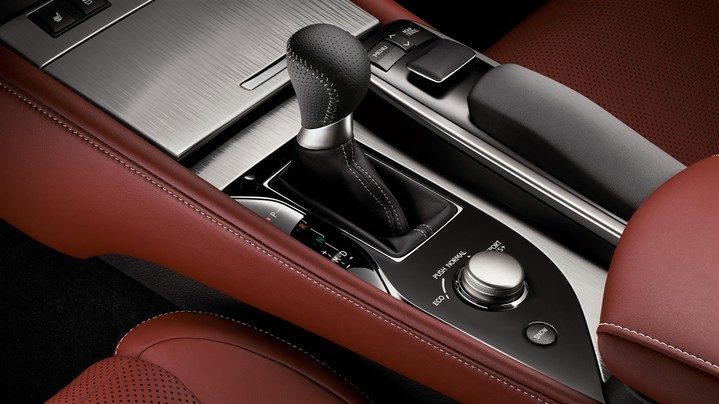 Lexus GS: тест-драйв FashionTime.ru Lexus GS: тест-драйв FashionTime.ru