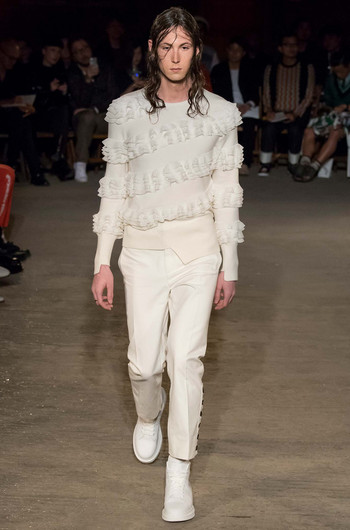 Alexander McQueen весна-2016: мужская коллекция Alexander McQueen весна-2016: мужская коллекция