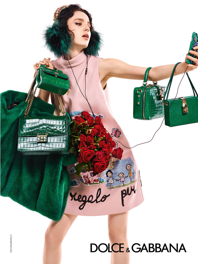 Семейные ценности в новой рекламной кампании Dolce&Gabbana Семейные ценности в новой рекламной кампании Dolce&Gabbana