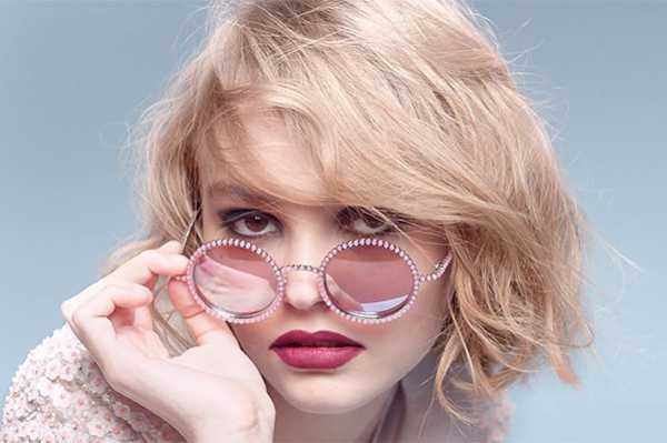 Лили Роуз Депп стала новым лицом Chanel Лили Роуз Депп стала новым лицом Chanel