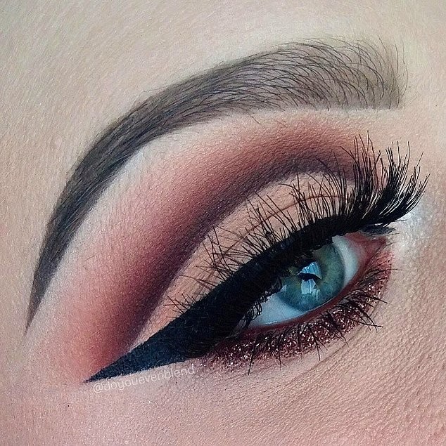 «Cut Crease» «Cut Crease»