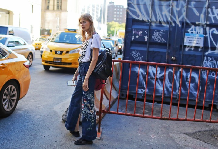 Неделя моды в Нью-Йорке: лучшие street-style образы Неделя моды в Нью-Йорке: лучшие street-style образы