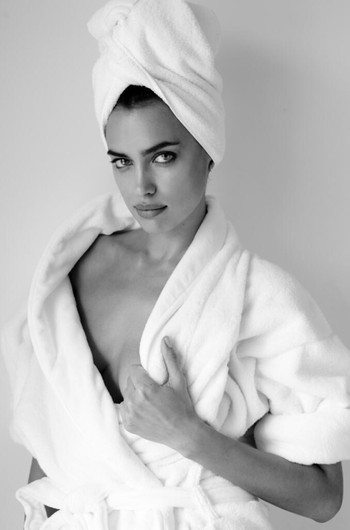 Towel Series: обнаженная Кристен Стюарт в объективе Марио Тестино