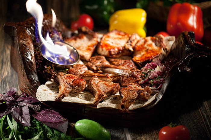 Мясной сет в ресторане «Ноев ковчег» Мясной сет в ресторане «Ноев ковчег»