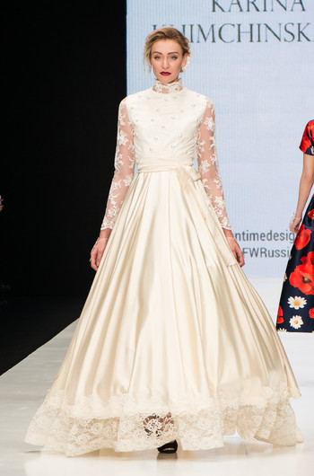 FashionTime Designers представил коллекции российских дизайнеров на MBFW Russia FashionTime Designers представил коллекции российских дизайнеров на MBFW Russia