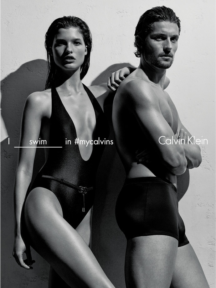 Calvin Klein выпустили новую коллекцию купальников Calvin Klein выпустили новую коллекцию купальников