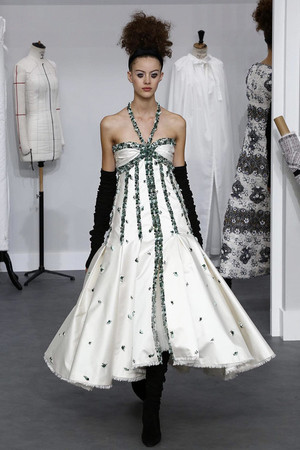 Все, что нужно знать о показе Chanel Couture осень-зима 16/17 Все, что нужно знать о показе Chanel Couture осень-зима 16/17