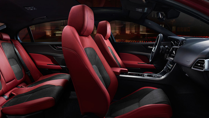 Jaguar XE: тест-драйв FashionTime.ru Jaguar XE: тест-драйв FashionTime.ru