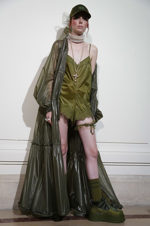 Первый показ Fenty Rihanna x Puma в Париже: что это было Первый показ Fenty Rihanna x Puma в Париже: что это было