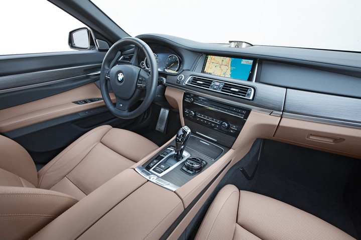 BMW 740 Ld: тест-драйв FashionTime.ru BMW 740 Ld: тест-драйв FashionTime.ru