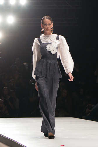 FashionTime Designers представил коллекции трех брендов на Неделе моды Mercedes-Benz в Москве FashionTime Designers представил коллекции трех брендов на Неделе моды Mercedes-Benz в Москве