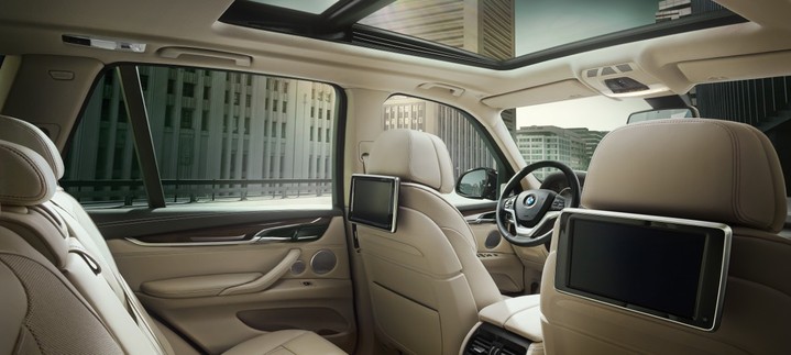 BMW X5: тест-драйв FashionTime.ru BMW X5: тест-драйв FashionTime.ru