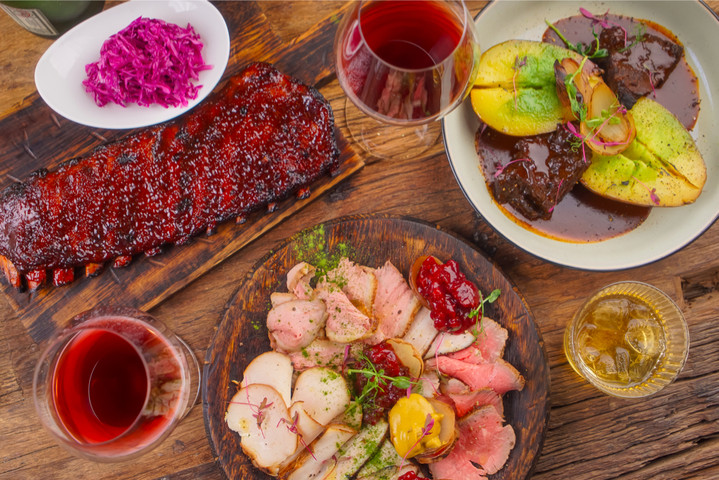 мясные блюда в Сarne/Vino мясные блюда в Сarne/Vino