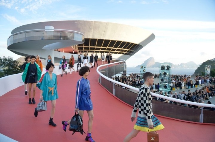 Louis Vuitton cruise 2017