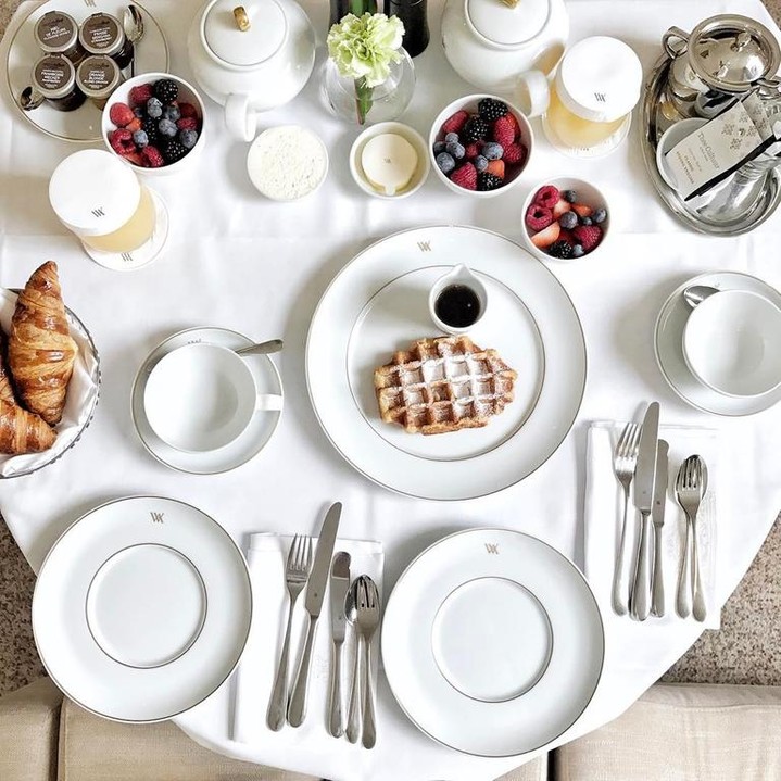 WALDORF ASTORIA AMSTERDAM: Рестораны WALDORF ASTORIA AMSTERDAM: Рестораны
