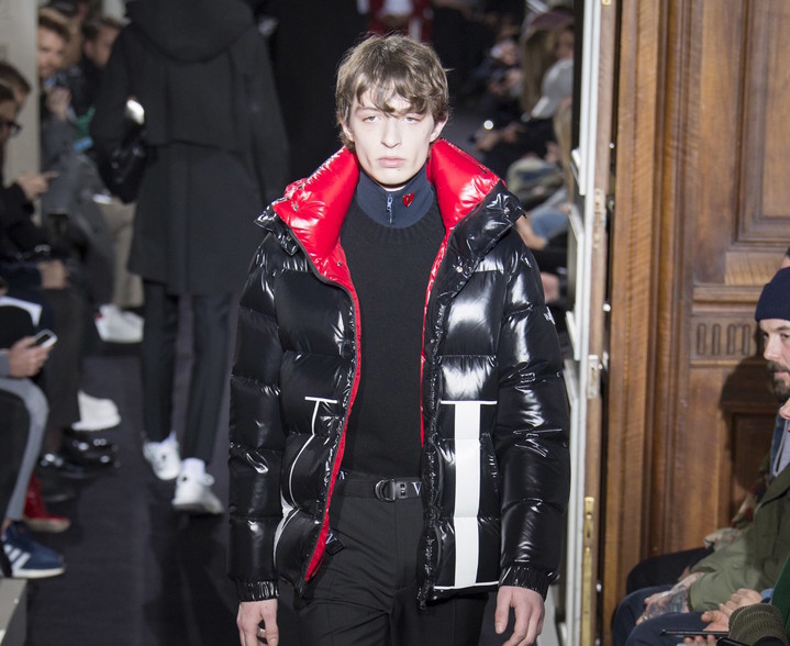 Vltn moncler discount