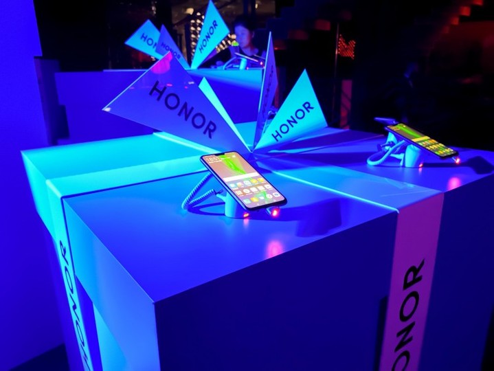 Huawei и Honor подвели итоги года Huawei и Honor подвели итоги года