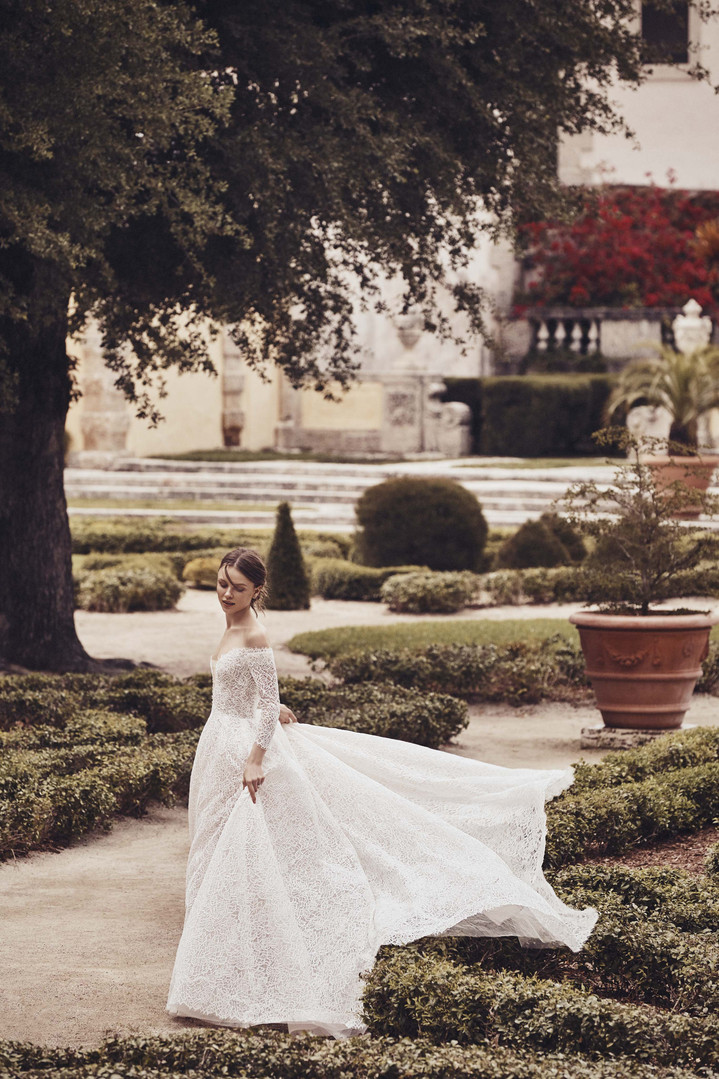 Monique Lhuillier Monique Lhuillier