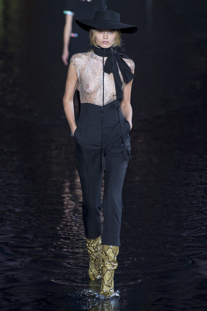 Saint Laurent весна-лето 2019 Saint Laurent весна-лето 2019